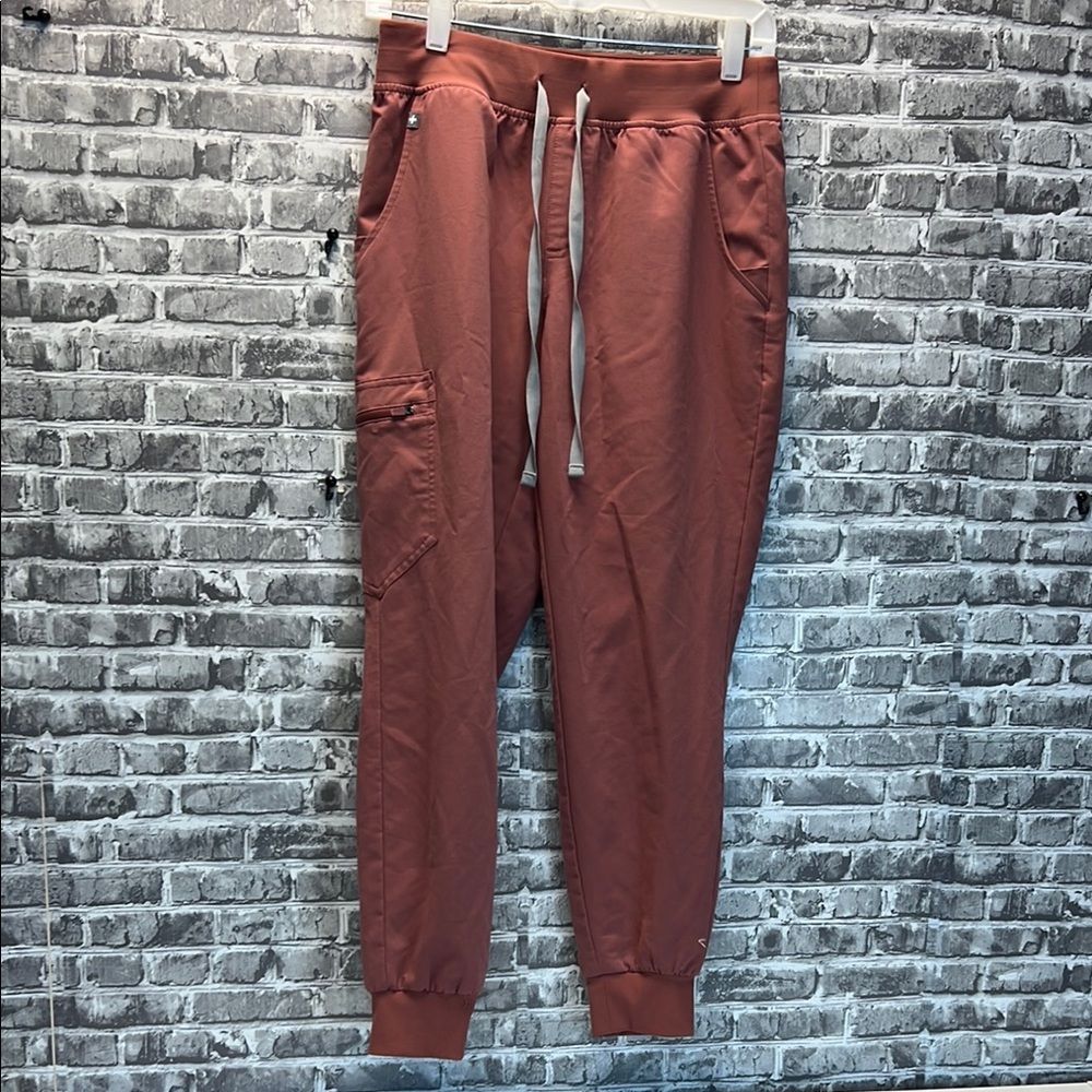 FIGS‎ Rust Jogger Pants with Drawstring